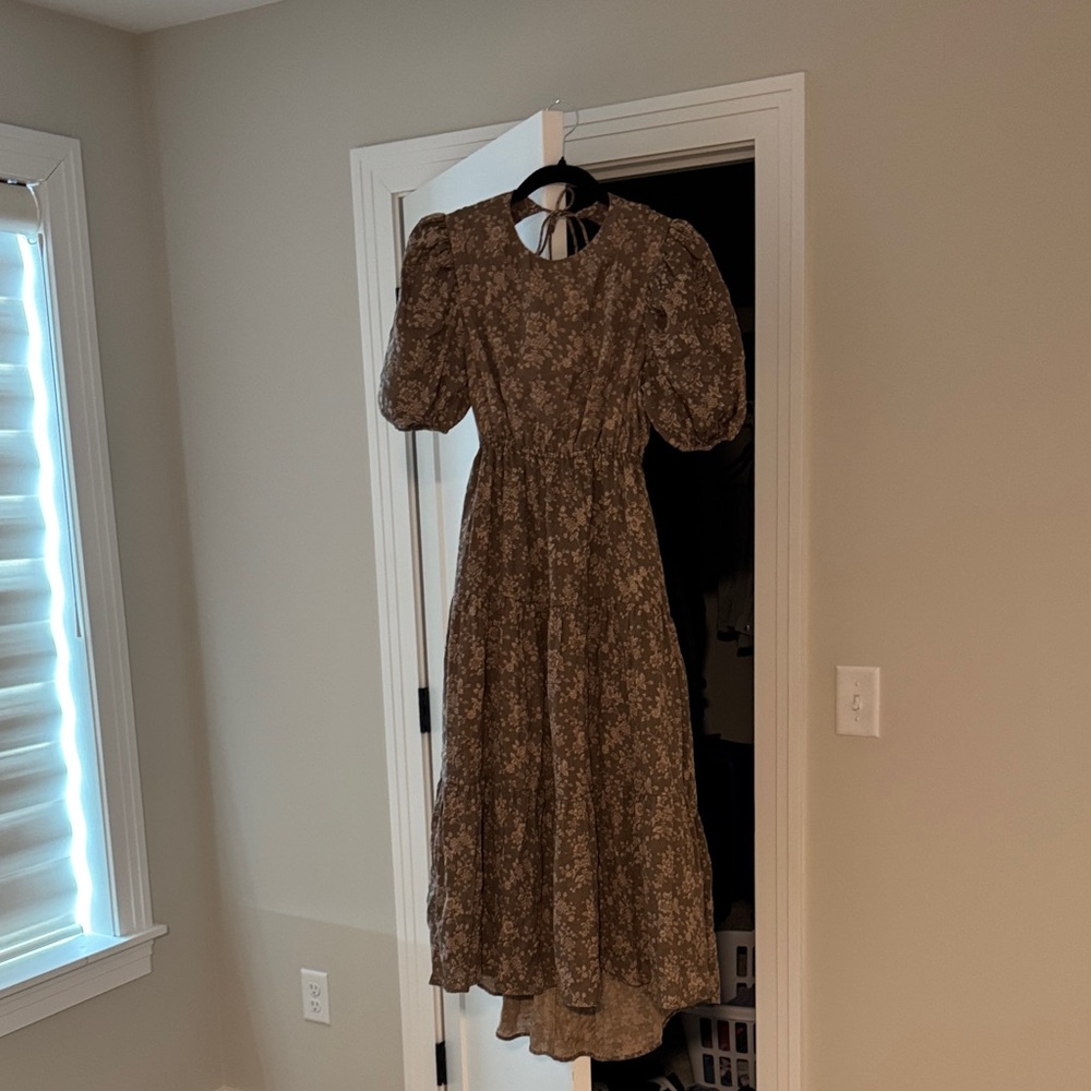 Floral Puff Sleeve Dress o.p.t. M